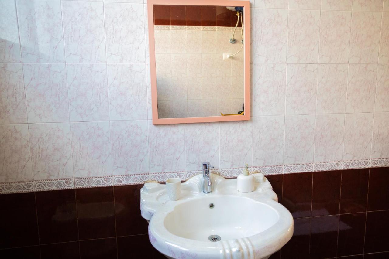Vila Aulona Vlore Bagian luar foto