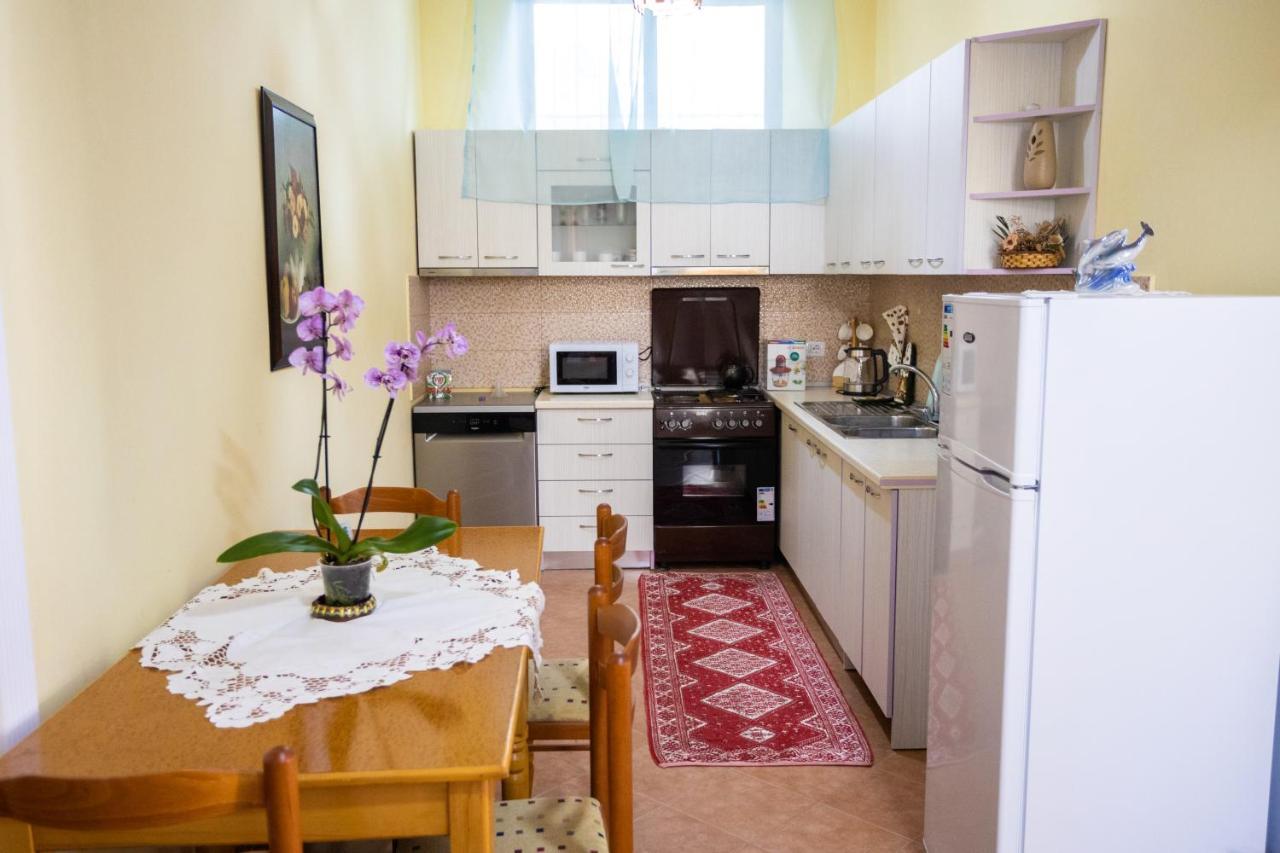 Vila Aulona Vlore Bagian luar foto
